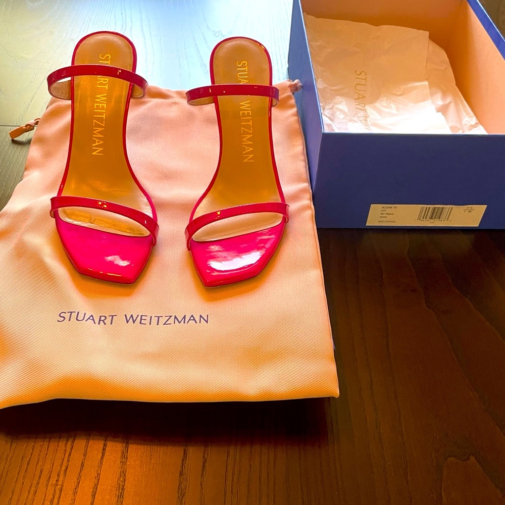 Stuart Weitzman - Leather Sandal & sole. Original box and dust bag.